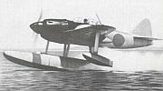 Prototyp N1K1 počas prvého letu 6. mája 1942, N1K1 prototype during its first flight on May 6, 1942