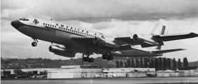 Boening 707-120 spolonosti American Airlines (17 kb)