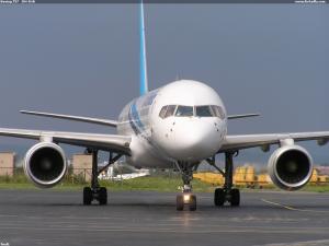 Boeing 757   OM-SNA
