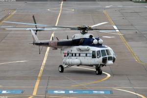 Vládní MI-8 po příletu
