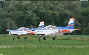 2x Zlin-142