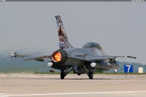 F-16BM