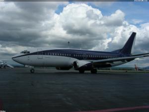 B737