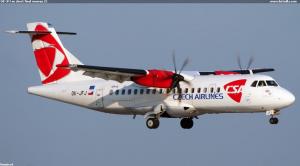 OK-JFJ on short final runway 22
