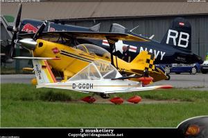 F4U-4 Corsair, Pitts Special S2, CRI CRI