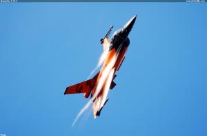 elegantná F-16 2