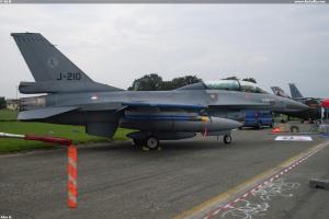 F-16 B