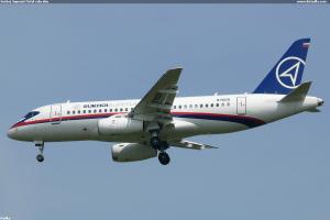Suchoj Superjet létal celý den