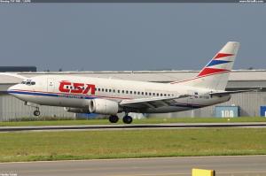 Boeing 737-500 / LKPR
