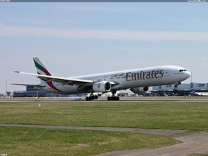 B777-300