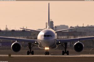 Airbus A330-300 Vladivostok Avia