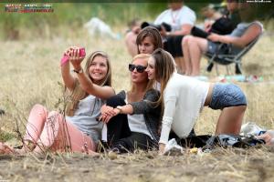Selfie v drop zone